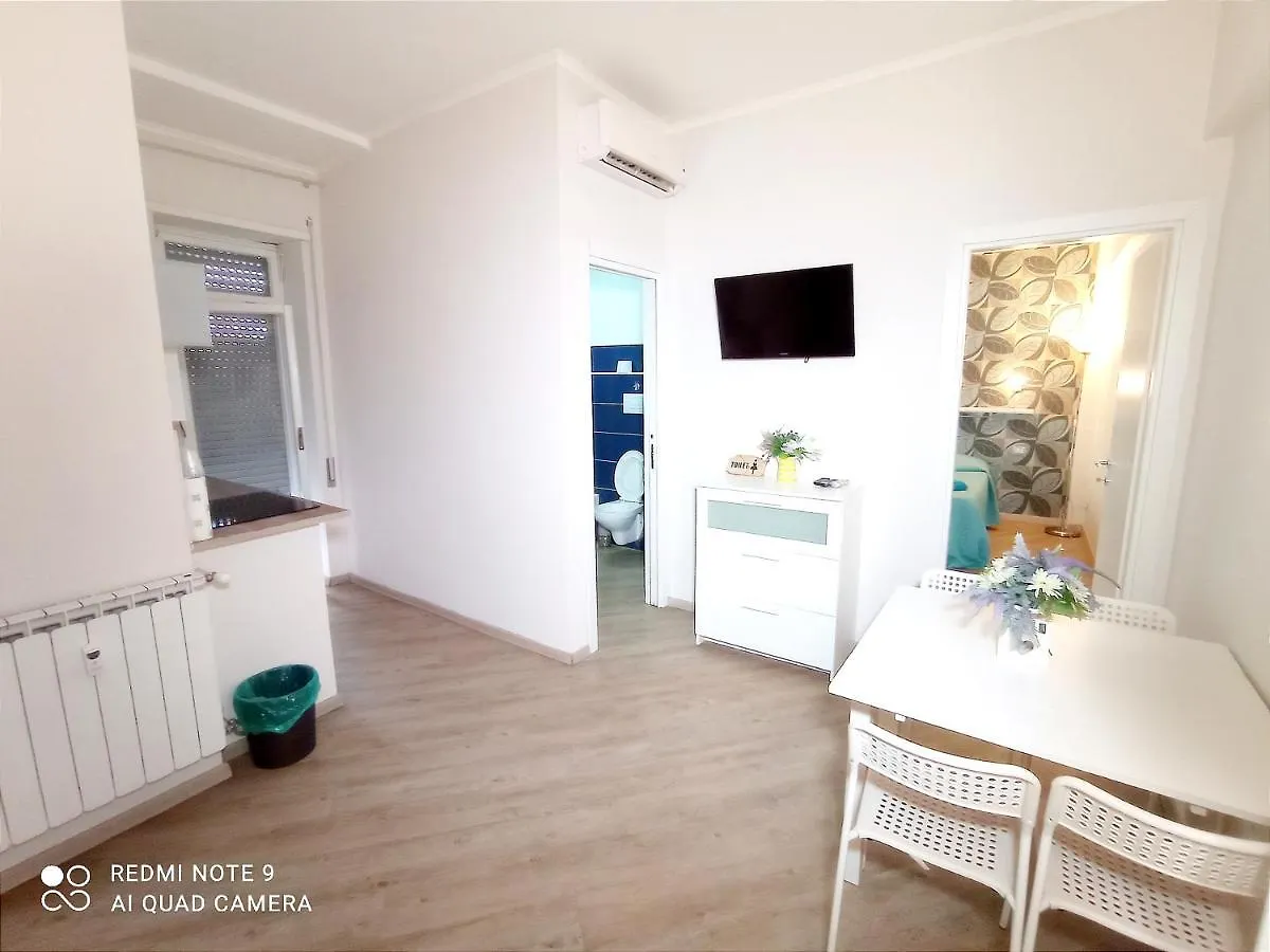 Bed and Breakfast Domus Pio XI Roma 0*,  Italia